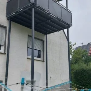 Überdachung